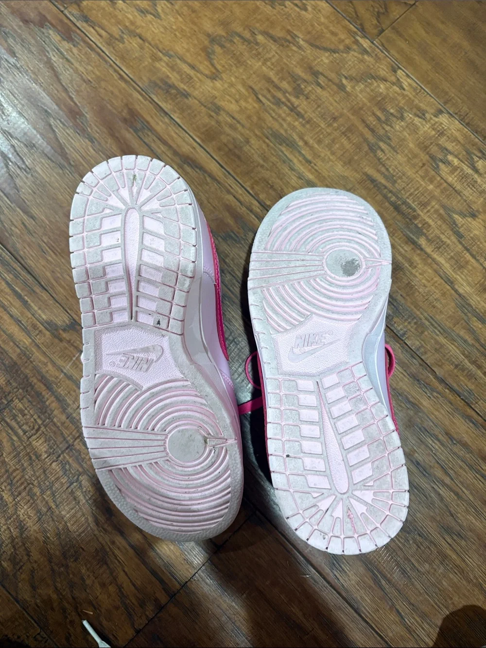 Nike dunks pink